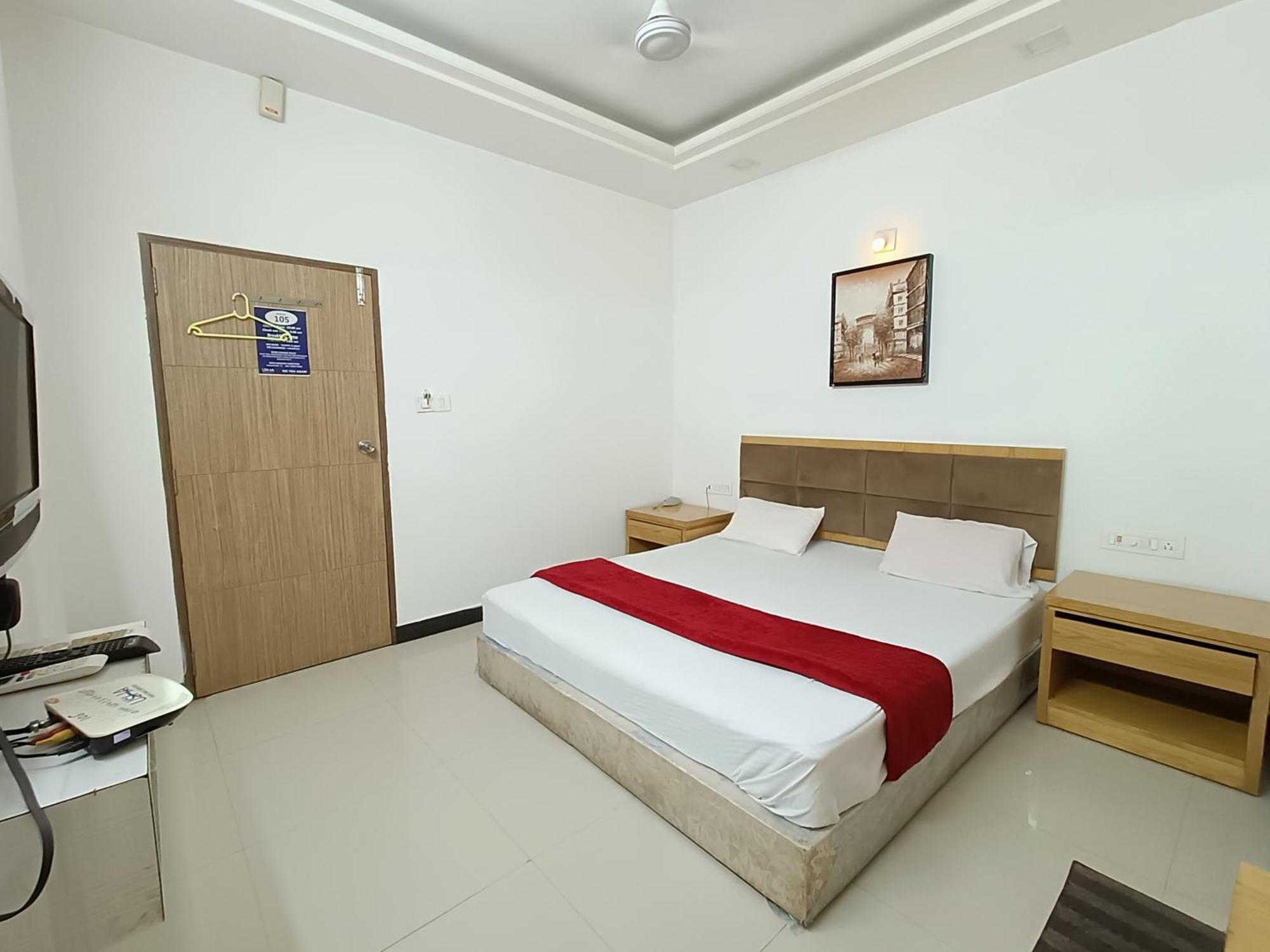 Stay Guru Usha Residency Bhuj Eksteriør billede