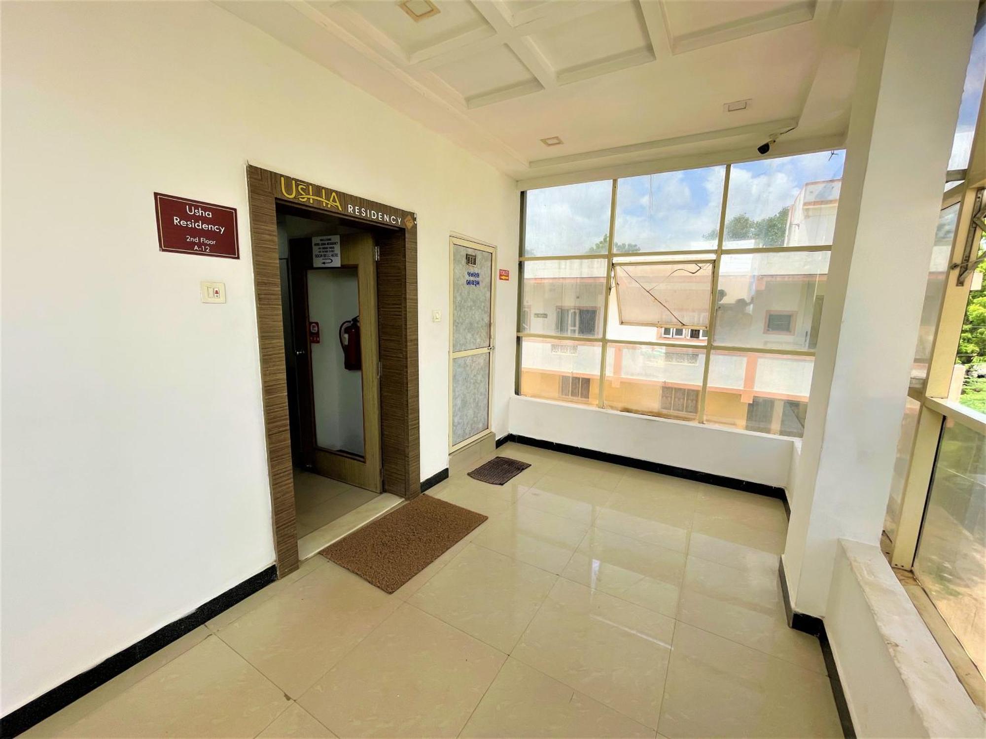 Stay Guru Usha Residency Bhuj Eksteriør billede