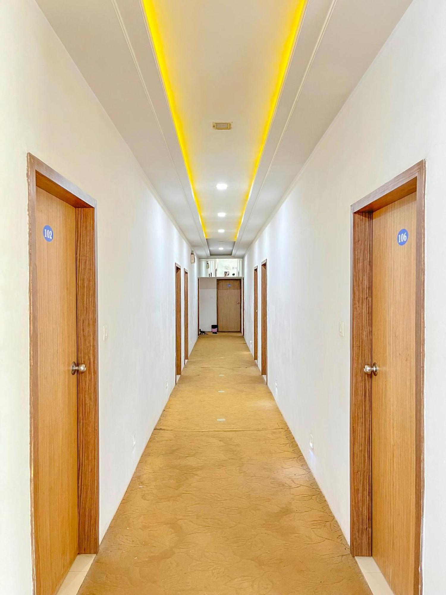 Stay Guru Usha Residency Bhuj Eksteriør billede