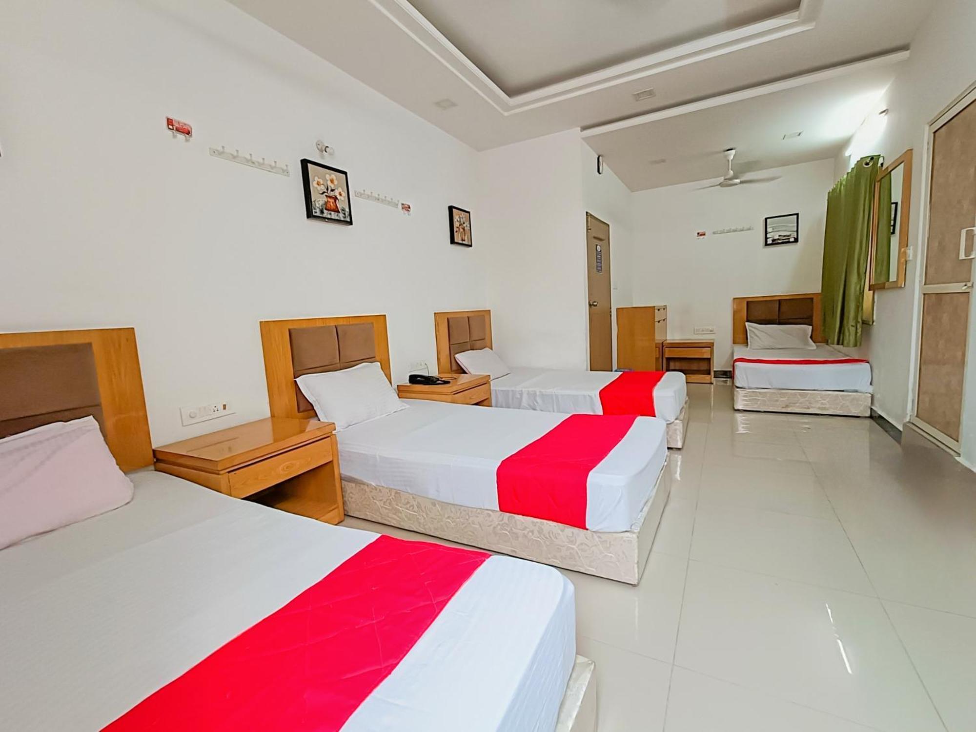 Stay Guru Usha Residency Bhuj Eksteriør billede