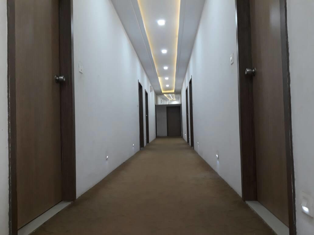 Stay Guru Usha Residency Bhuj Eksteriør billede