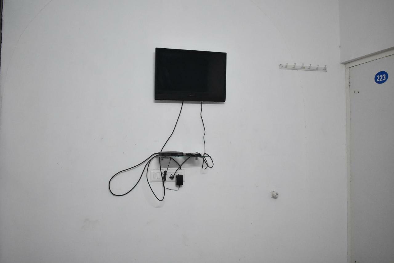 Stay Guru Usha Residency Bhuj Eksteriør billede